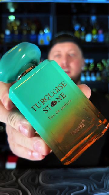 This is a nice woodsy gourmand brought to you to grab compliments and feel confidence!!! @Intense Oud keeps bringing the heat!!! SURRATI TURQOIUSE STONE  Top Notes - Bergamot, Lemon, Pink Pepper  Hear